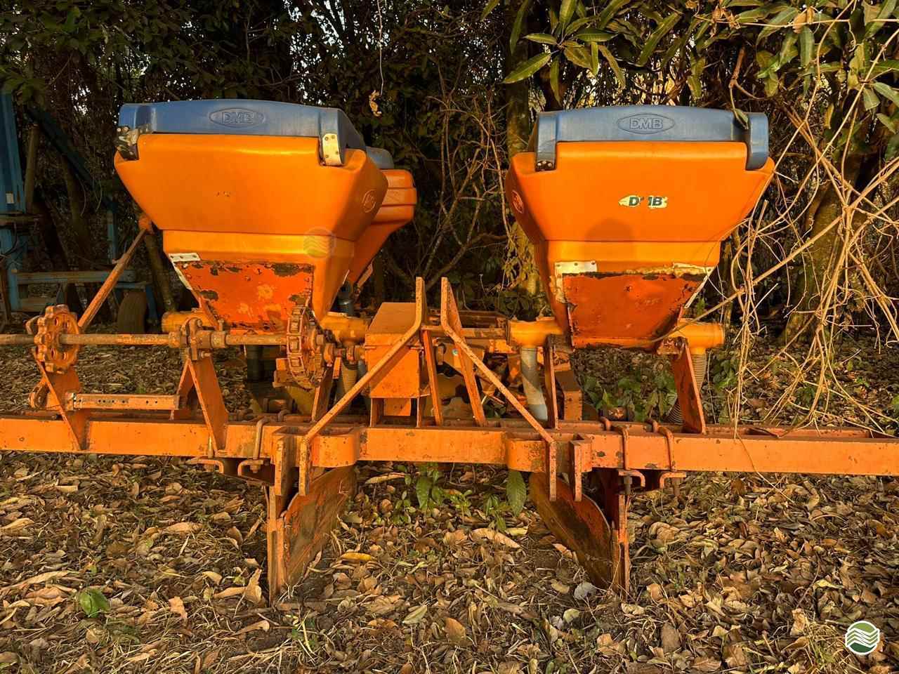IMPLEMENTOS AGRICOLAS SULCADOR 2 LINHAS ADUBADOR Marcão Tratores UBERABA MINAS GERAIS MG